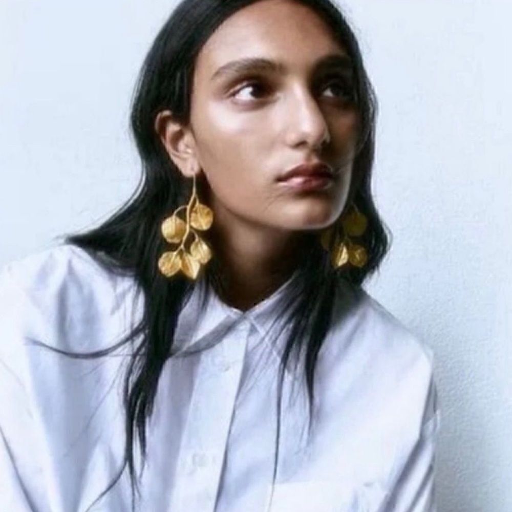 Gold leaf dangle earrings M34 - Picture 1 of 6